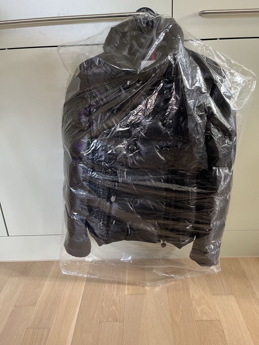 Moncler Jacken: MONCLER Daunenjacke Gr.0 (34) – Neu (gemäss Beschreibung) aus Rorschach von CREDOCONTRO 1