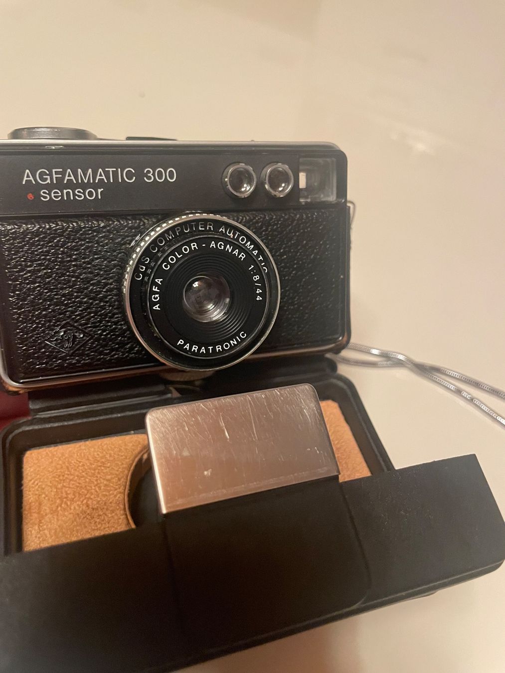 Agfa Fotocamera: Agfamatic 300 sensor analog 35mm  kamera – Usato da Embrach venduto da xenovolcano