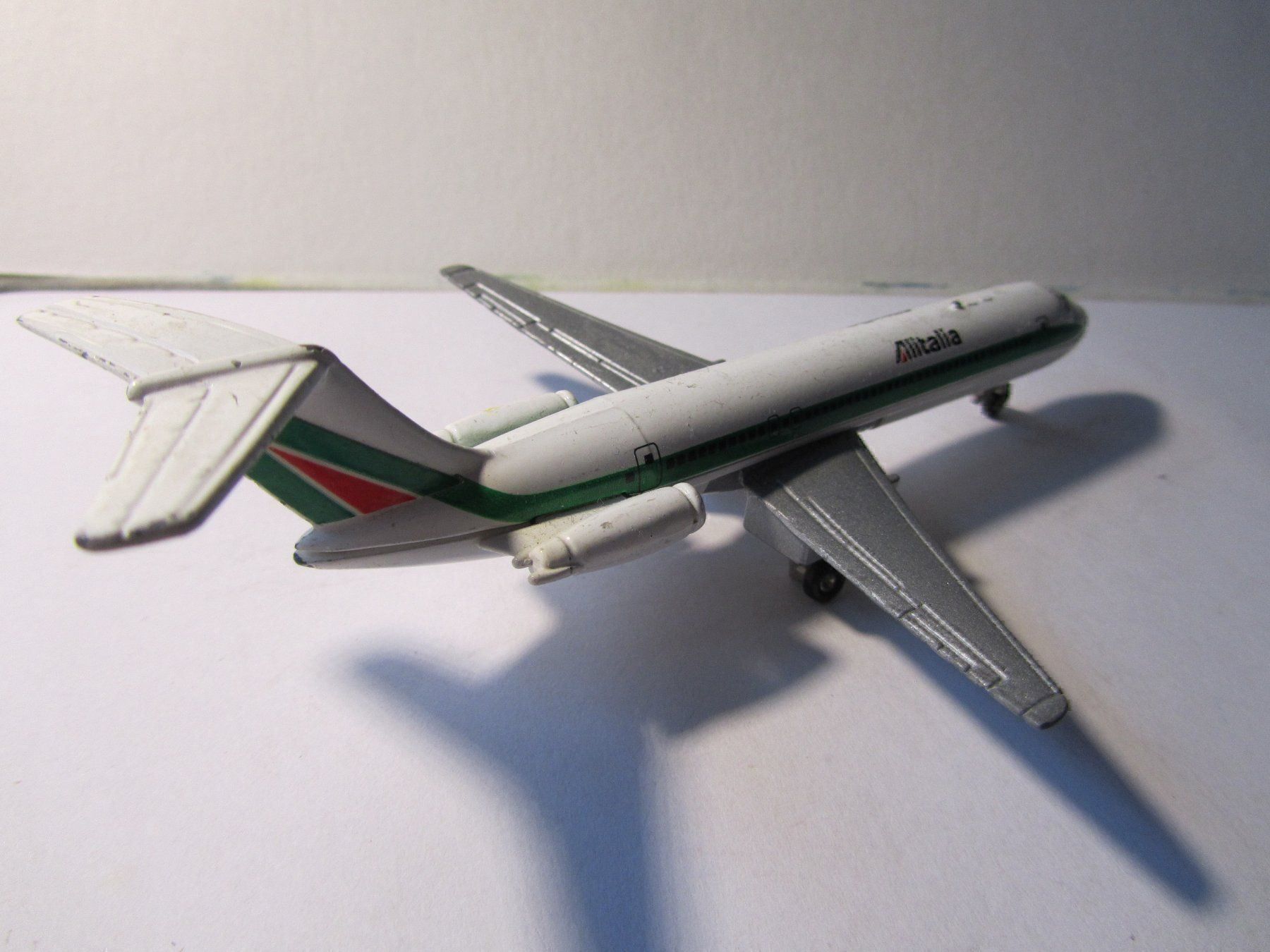 Modellbausätze & Standmodelle: Flugzeug Alitalia von Ertl – Gebraucht aus Weiningen ZH von dietsch57 3