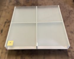Clubtisch mit Glasplatte zu verkaufen