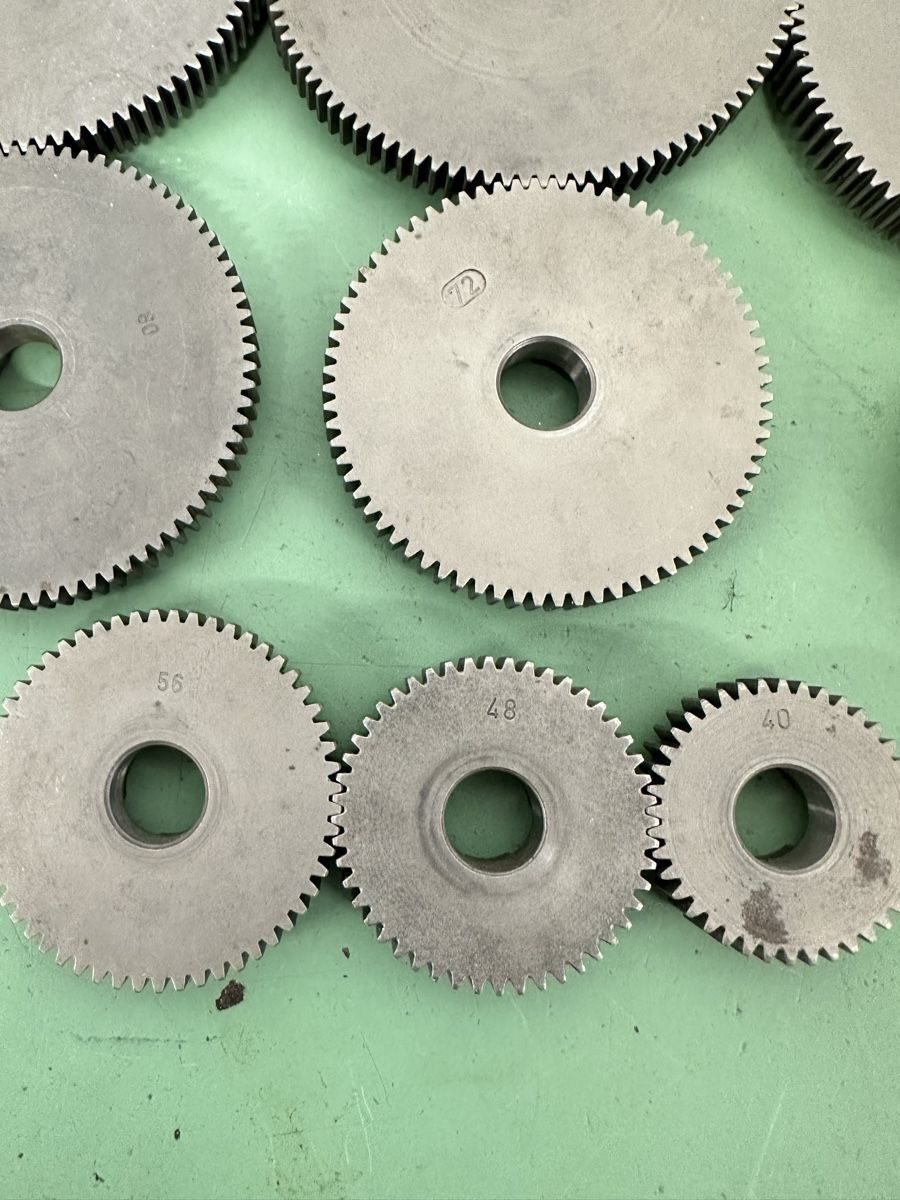 Tutti gli attrezzi: Spezial-Teilradsatz, Special dividing gear set module M1 – Usato da Aarberg venduto da SNMachines 5