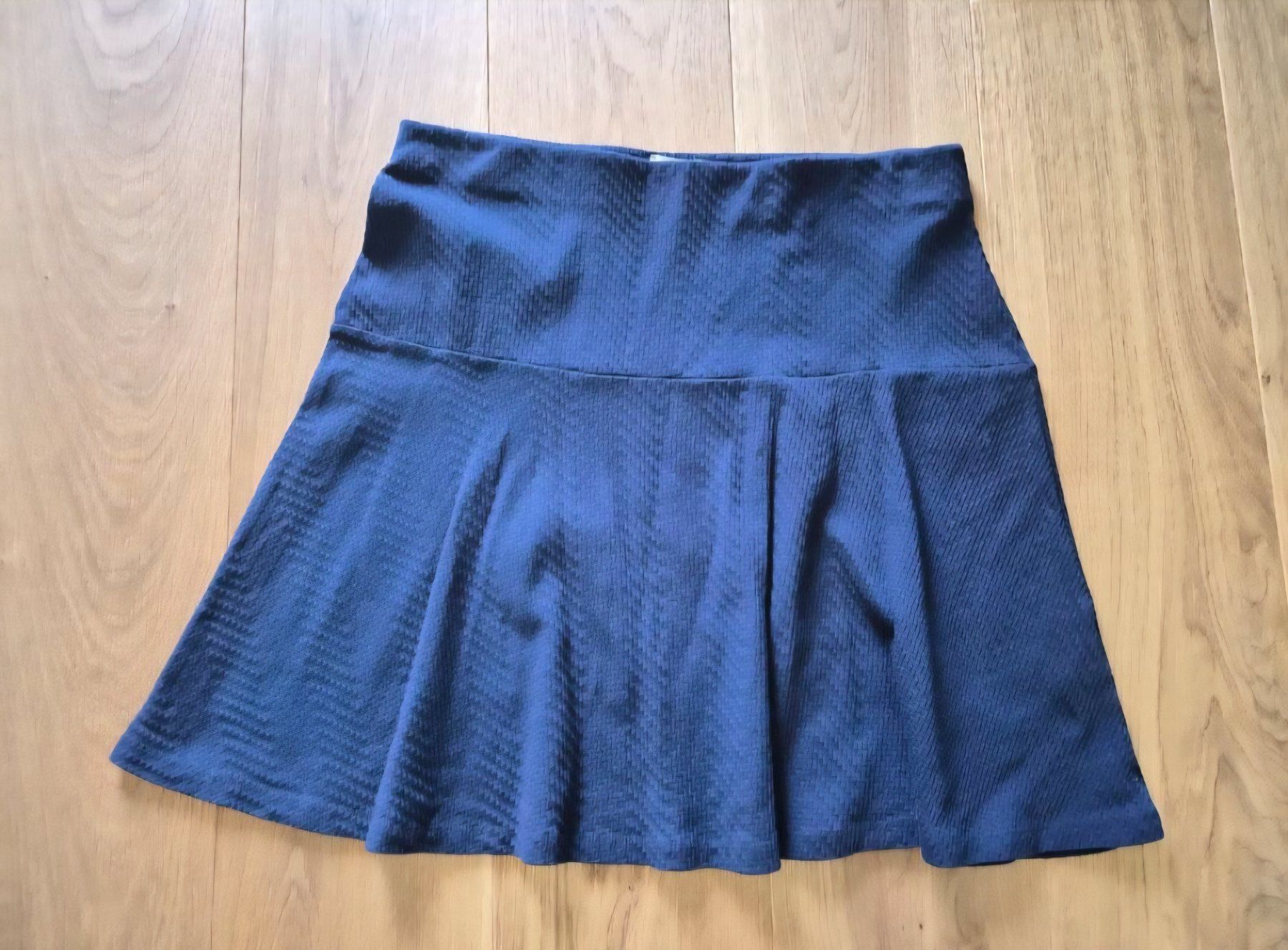 Esprit Jupes: Esprit Rock schwarz, blau und karo, Gr. XL – D'occasion à Schwarzenberg LU par LadySecondhand 3