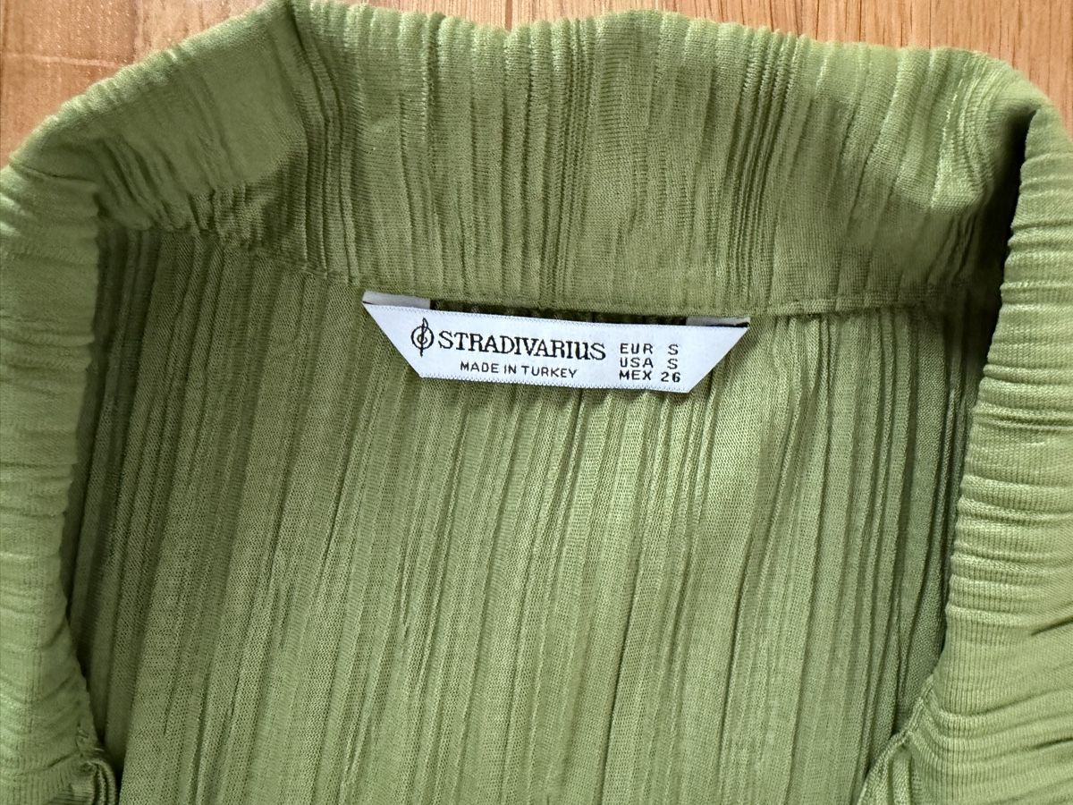 Stradivarius Camicette: Grüne Stradivarius Hemdbluse mit Falten, Grösse S – Usato da Jona venduto da Good_luck_ 4