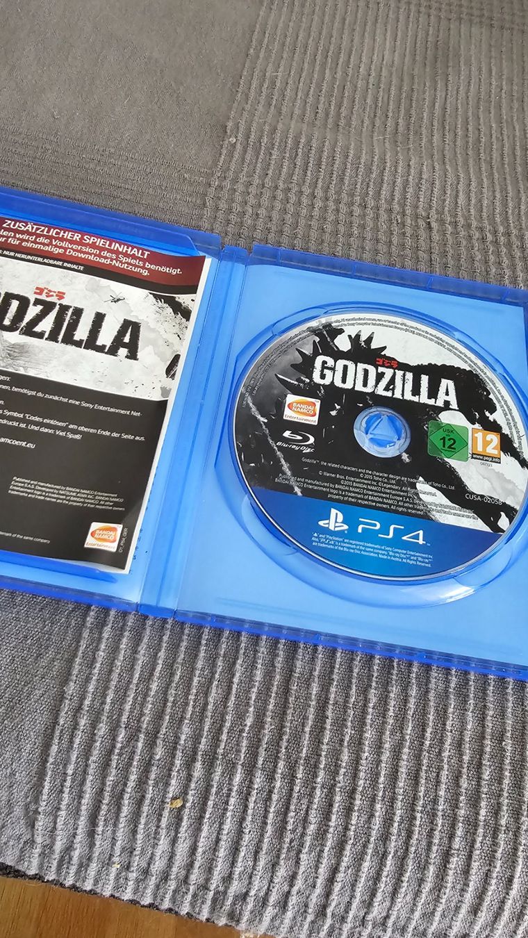 Bandai Jeux: Godzilla PS4 Game – D'occasion à Bülach par botti7 2