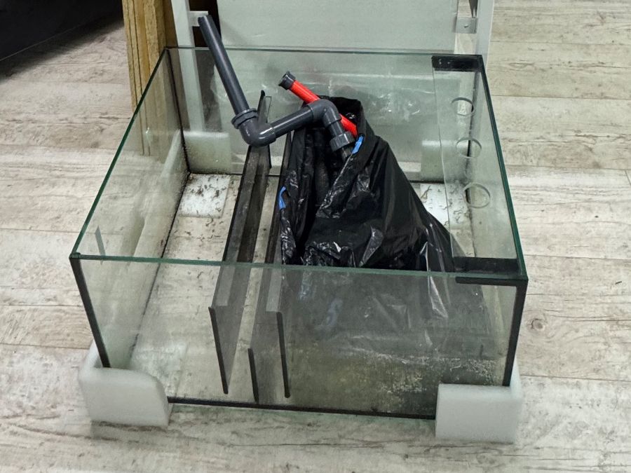 Acquari: Komplettsystem Poolbecken inkl. Technik – Usato da Winterthur venduto da Rescue307 9