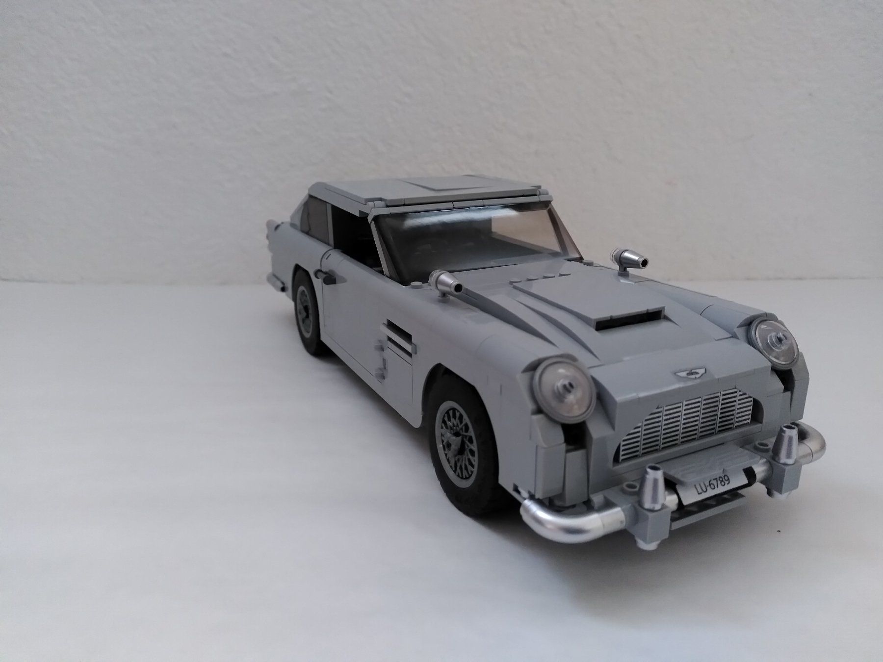 Lego Giocattoli: LEGO CREATOR: Set 10262 - James Bond Aston Martin DB5 – Usato da Zuchwil venduto da Biber413 1