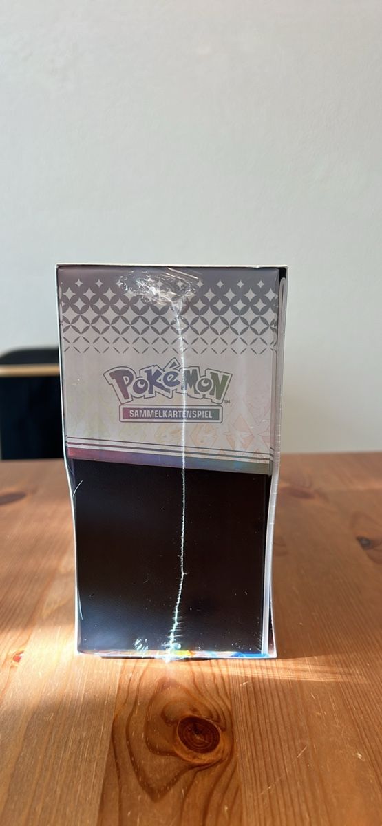 Pokémon Sammelbilder & Trading cards: Etb Prismatische Entwichlungen – Neu und originalverpackt aus Zürich von val_g2mf 3