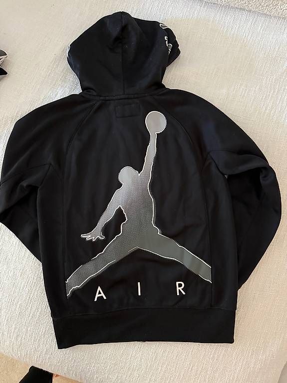 Kleiderpakete & -sets: Ensemble Nike Jordan – Neu (gemäss Beschreibung) aus Sion von nao_2cg5 4