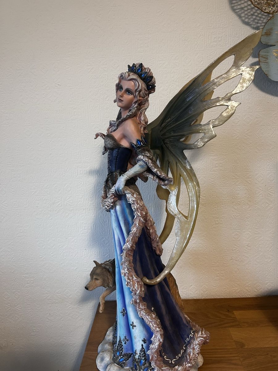 Statuette: Statuette féerique d'hiver avec loup – Nuovo (secondo la descrizione) da Cugy FR venduto da luc_7q2j 3