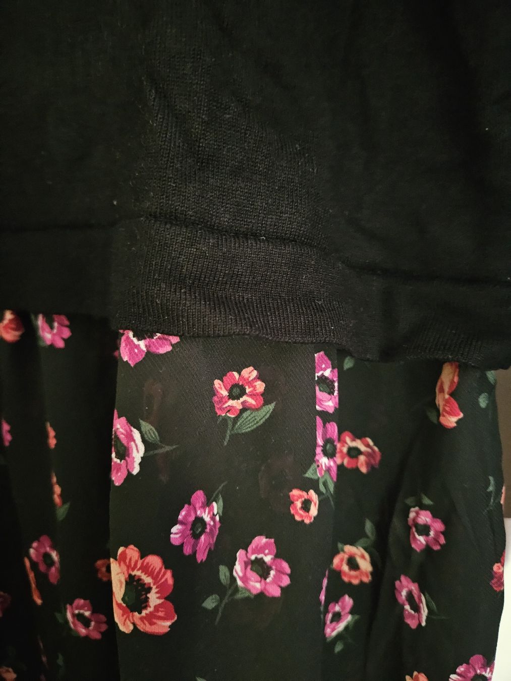 Vestiti: Pulloverkleid mit luftigem Rockeinsatz Gr. S – Usato da Arlesheim venduto da Flohmi_A_Z 1