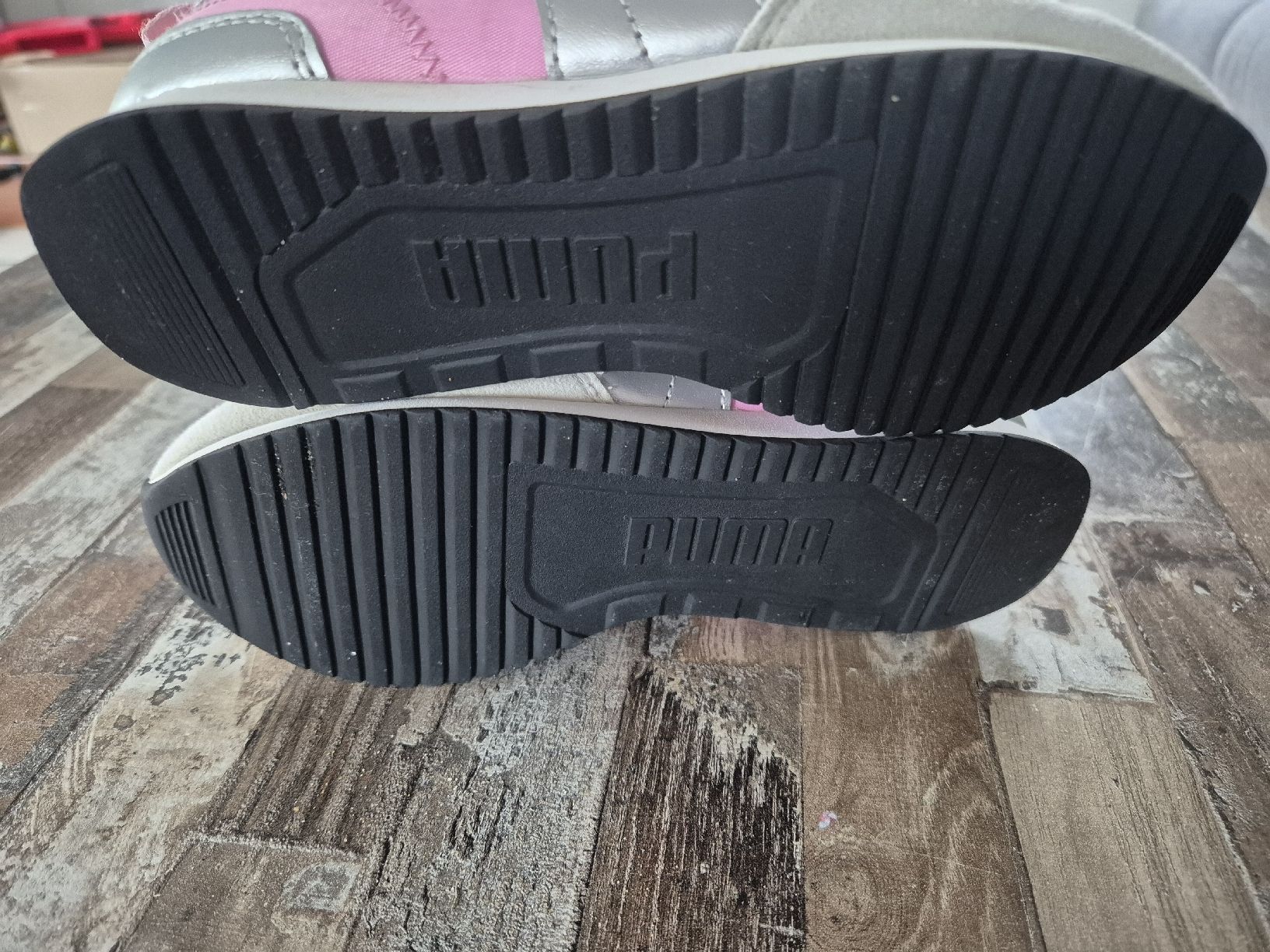 Puma Schuhe für Mädchen: Puma Turnschuhe Gr.34 – Gebraucht aus Balsthal von Cunny 2