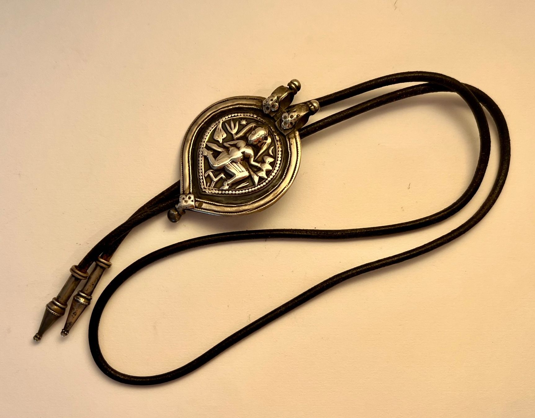 Cravatte: Cravate bolo argent et cuir, ancien – Usato da Genève venduto da DELIRBEADS 3