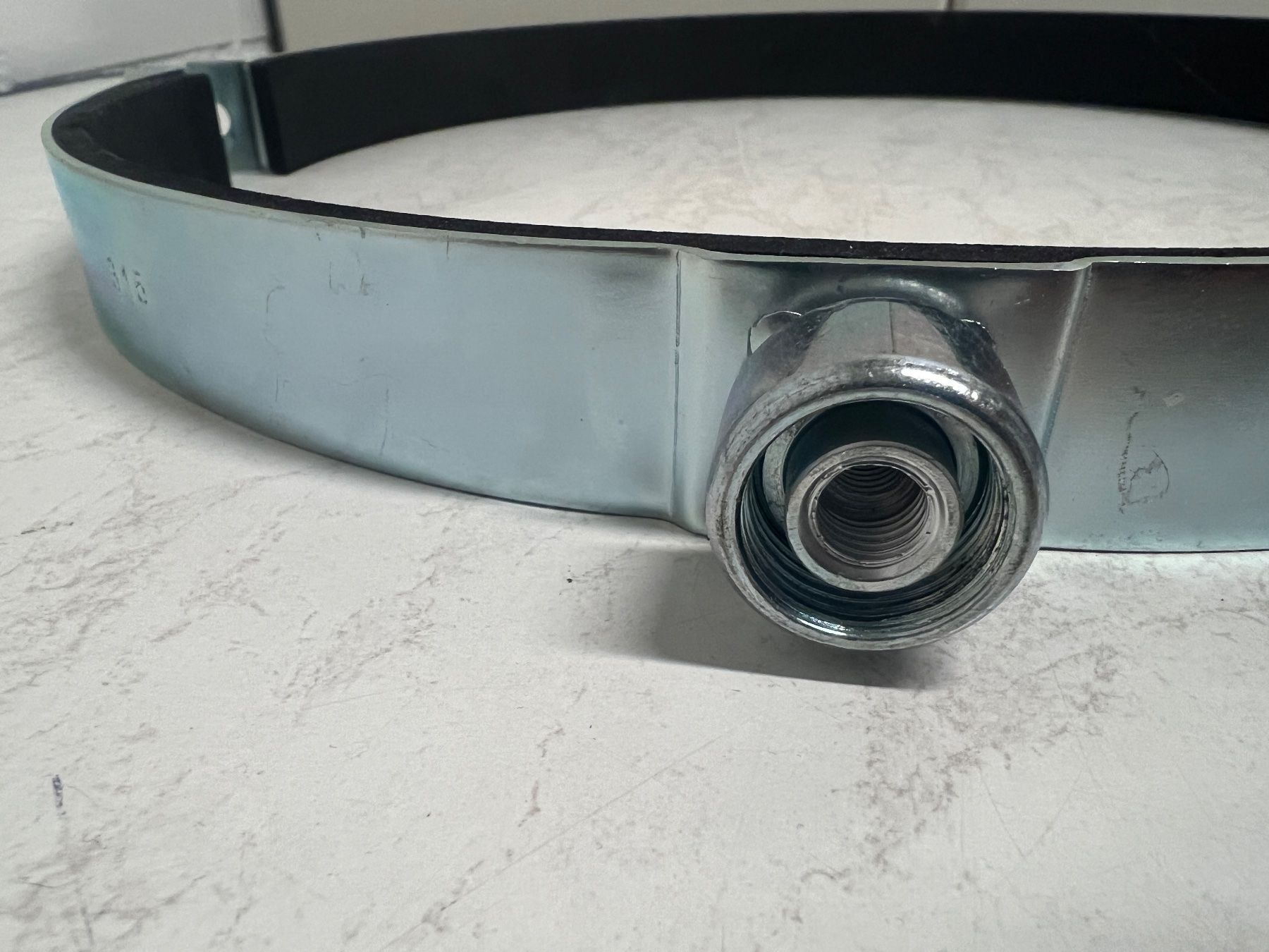 Wandhalterungen: Rohrschelle. 315mm Durchmesser – Gebraucht aus Läufelfingen von Zehnerlein 2