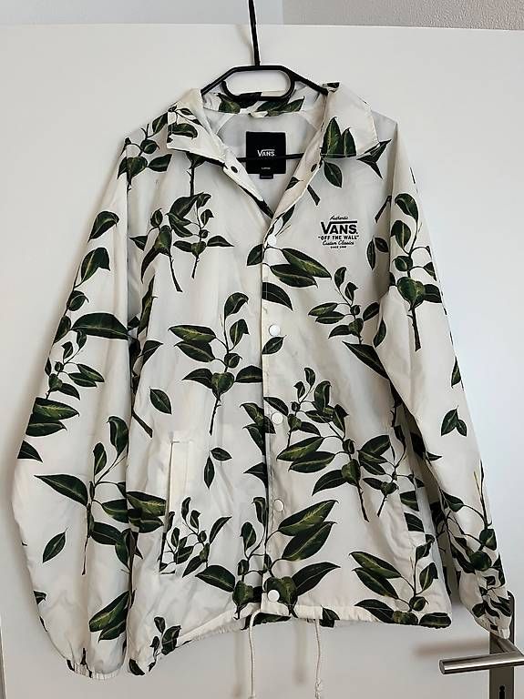 Jacken: Vans Jacke Size L – Gebraucht aus Oberburg von rap_r7yl