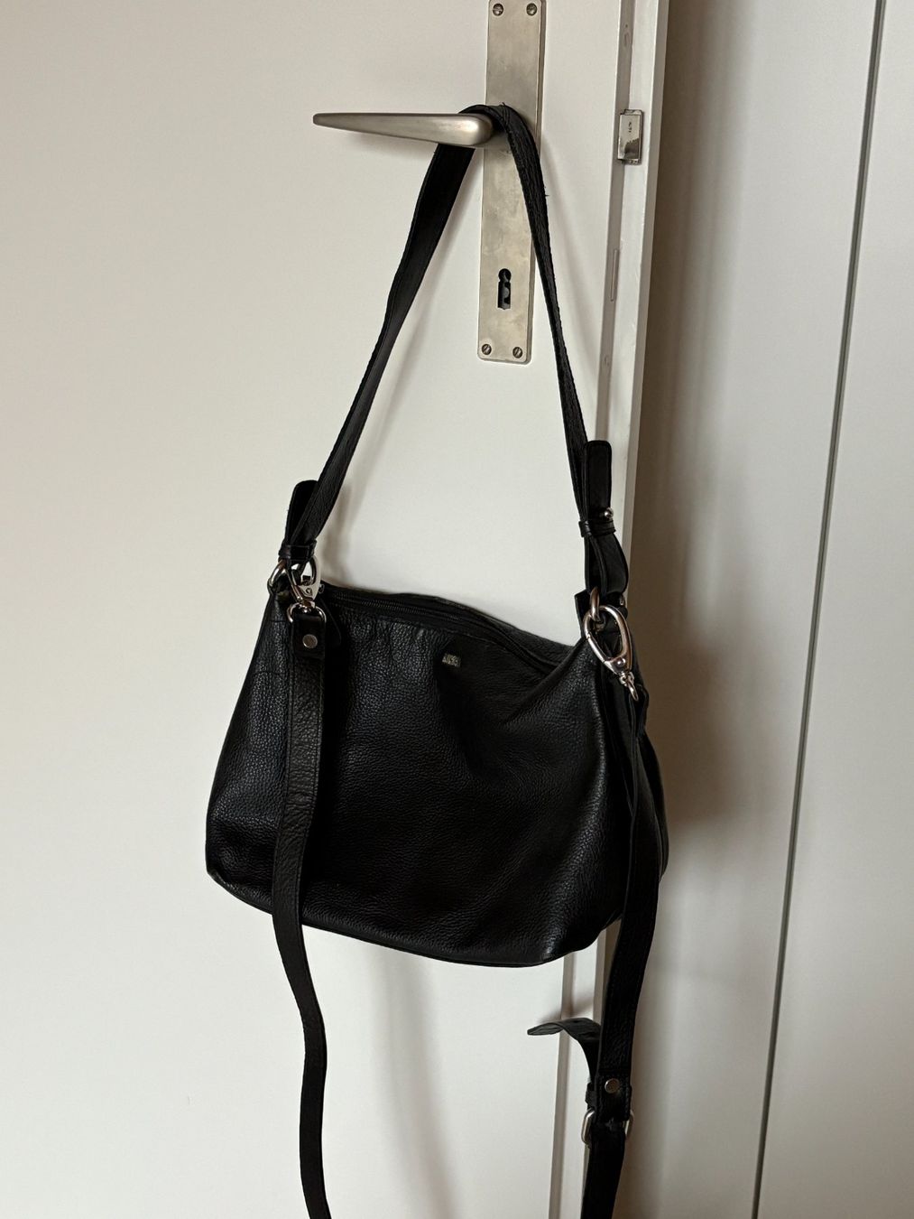 Sacs femmes: Handtasche NIKA – D'occasion à Mühleberg par cupra80