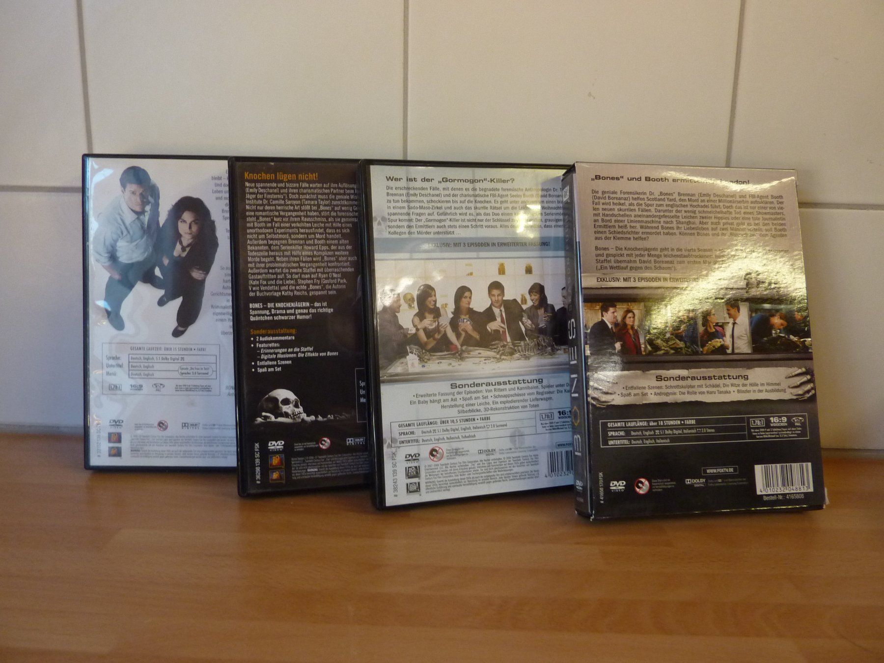 Alle DVDs: Bones Staffel 1 - 4 – Gebraucht aus Niederscherli von Zahnd1 1