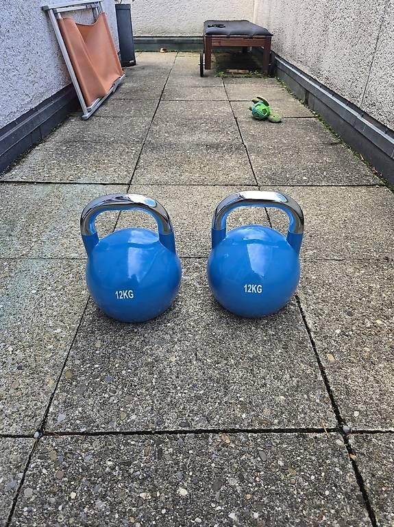 Hanteln & Gewichte: Kettlebell Competition 12kg – Gebraucht aus Zürich von christiantim9562