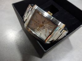 Montre lotus gris mat bracelet métal
