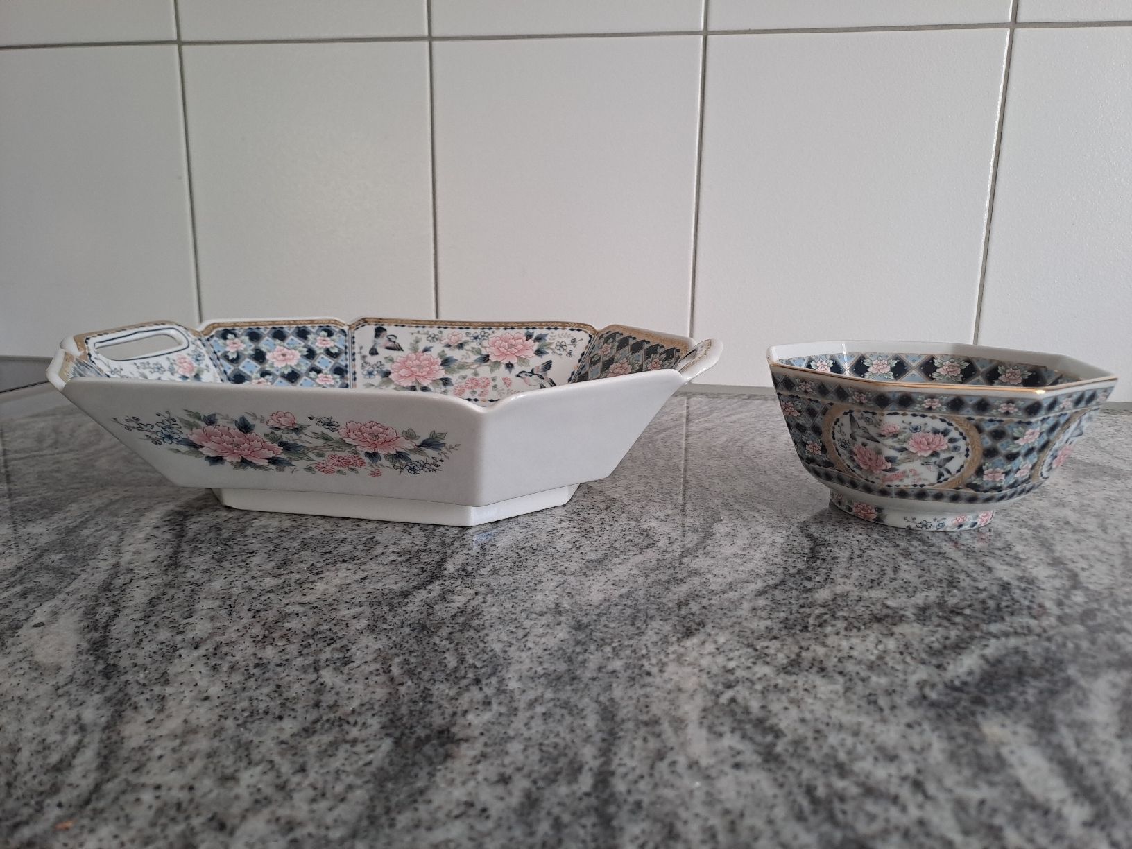 Schalen: Schale mit Blumen und Vögeln, 2-teilig – Gebraucht aus Rickenbach LU von bishiida 1