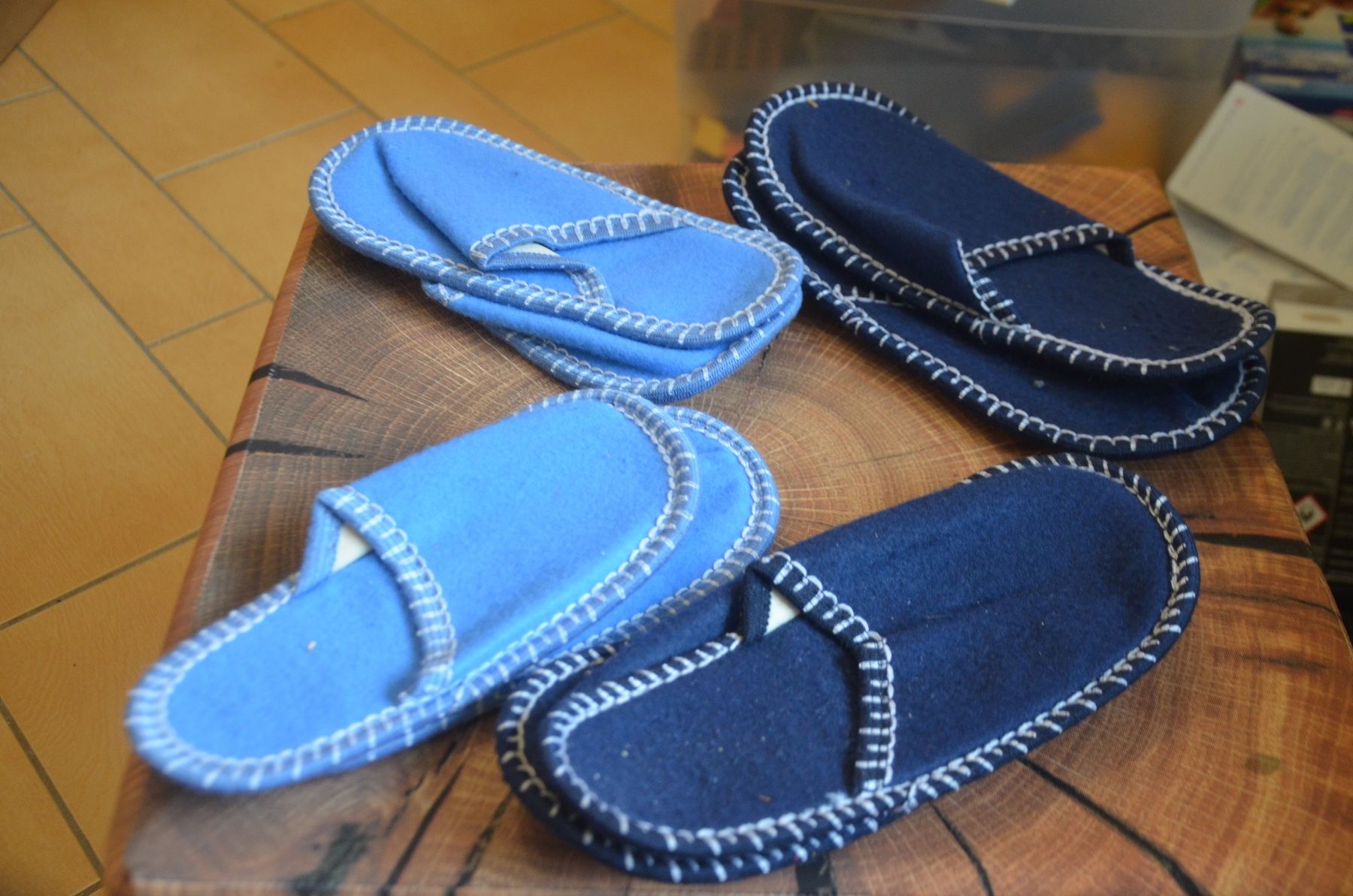 Scarpe da donna: NO 36/40 - 4 PAAR FUR GASTE – Nuovo e nell'imballaggio originale da Chiasso venduto da Dolly015