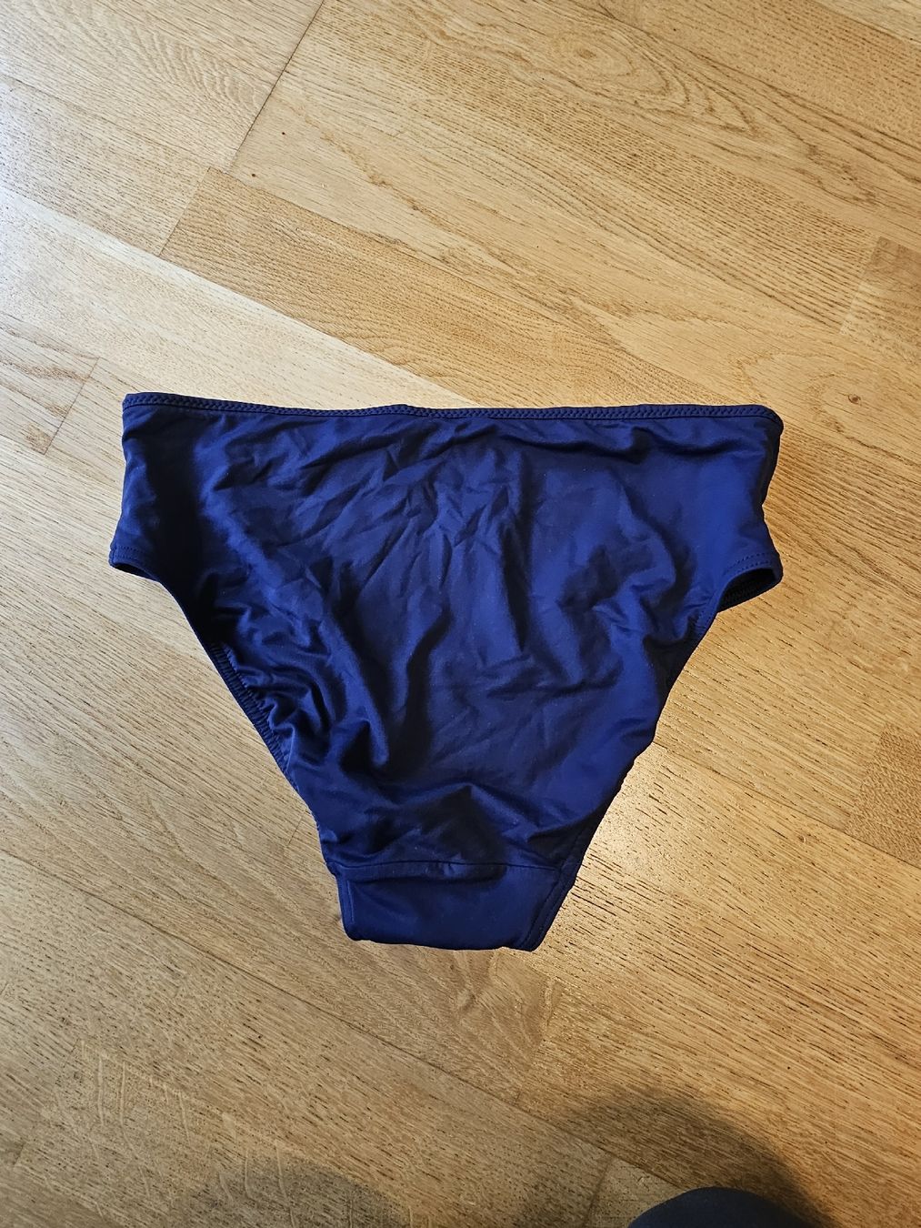 Costumi da bagno & Bikini: Bikini Wasserstoff Grösse 38 – Usato da Rickenbach Sulz venduto da VickyJolina 4