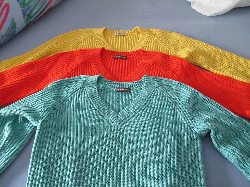 Repeat Maglioni & Felpe: Pulli mit V, Marke Repeat,100% BW, Preis 1 Stück-Gr. 40 – Nuovo (secondo la descrizione) da glattfelden venduto da carlo046