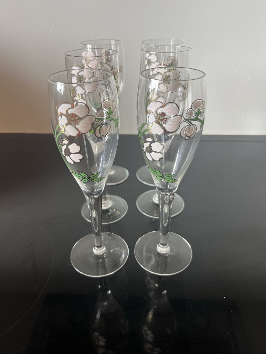 Gläser: 6 Champagnergläser Perrier Jouet. – Neu (gemäss Beschreibung) aus Saanen von SoniaMichaela