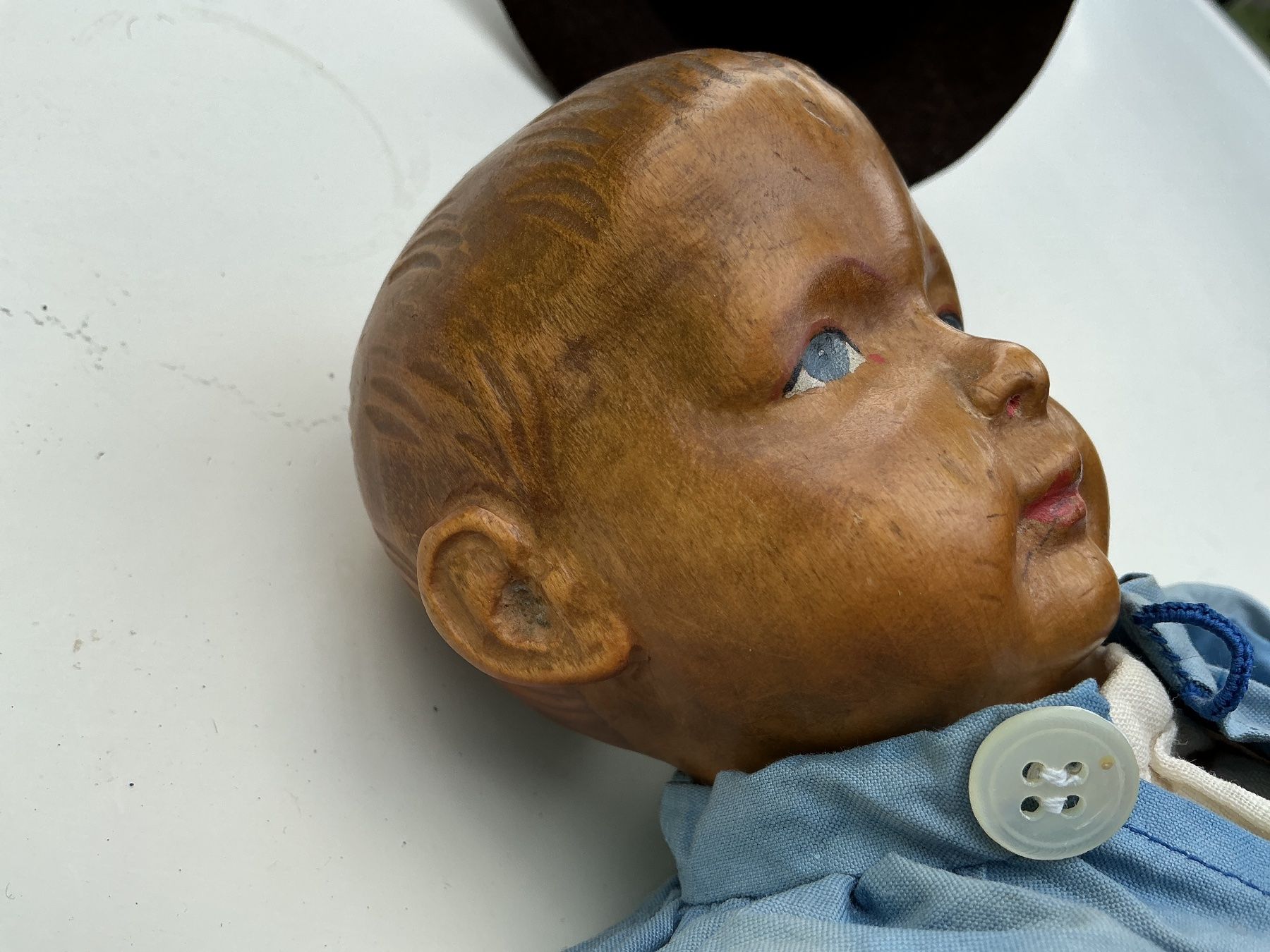 Bambole: Antike Holzpuppe (Hasler) – Usato da Bern venduto da vielerart 2