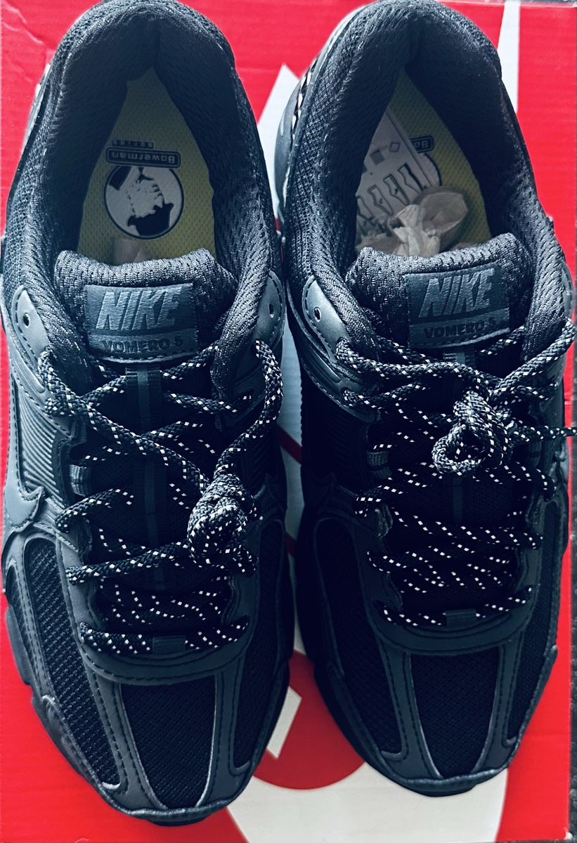 Nike Scarpe da uomo: Nike Vomero 5 Black – Nuovo e nell'imballaggio originale da Biel/Bienne venduto da Akwawini 1