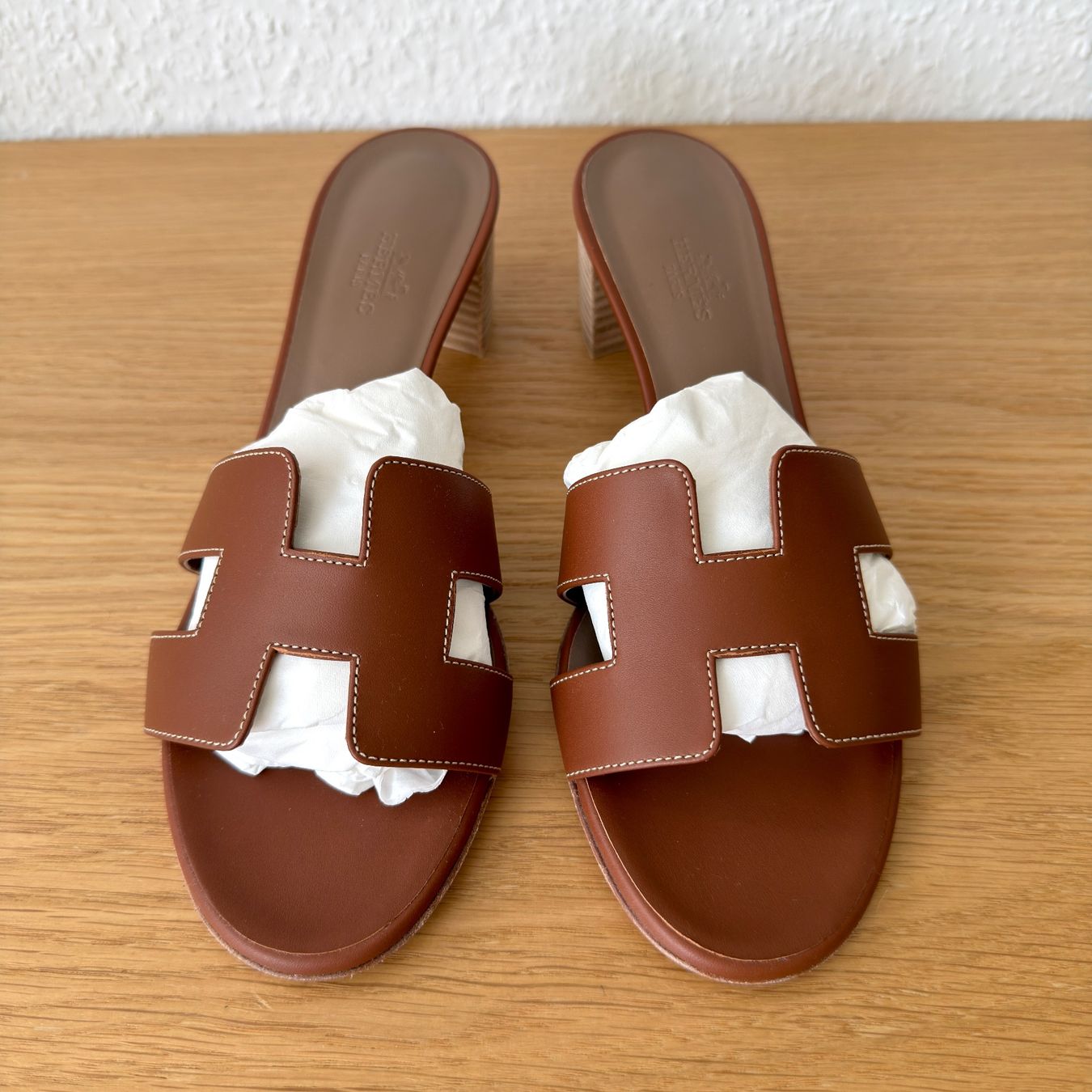 Hermès Scarpe da donna: Authentiques Sandales HERMÈS Oasis 39.5 NEUVES – Nuovo e nell'imballaggio originale da Carouge GE venduto da loveluxury 9