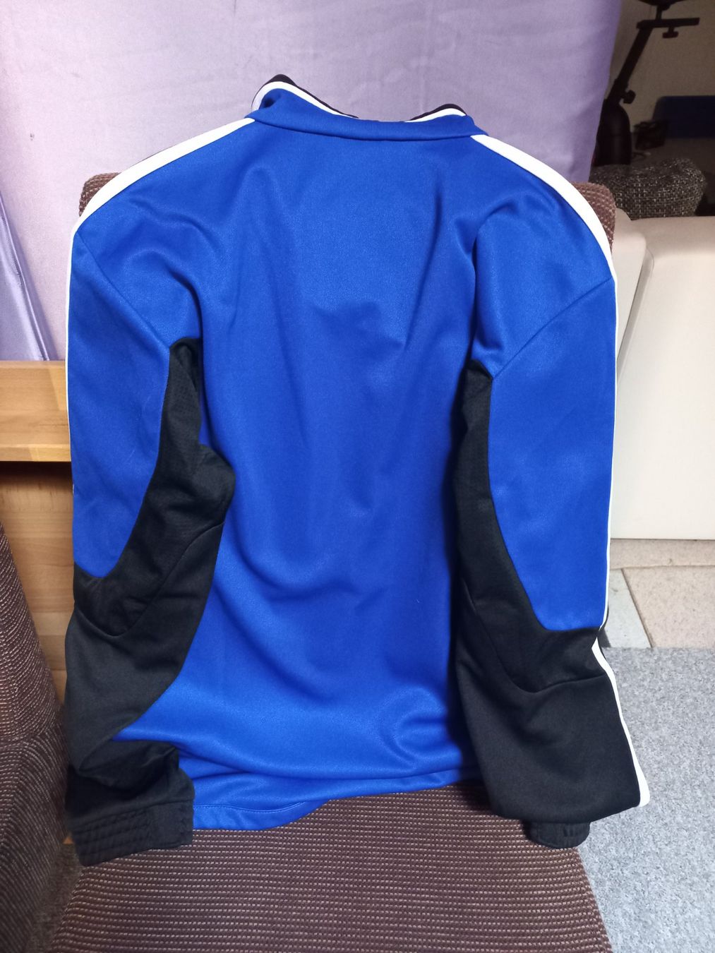 Adidas Hemden, T-Shirts & Polos: Adidas langarm Shirt – Gebraucht aus Eschenbach / LU von Katkut 1