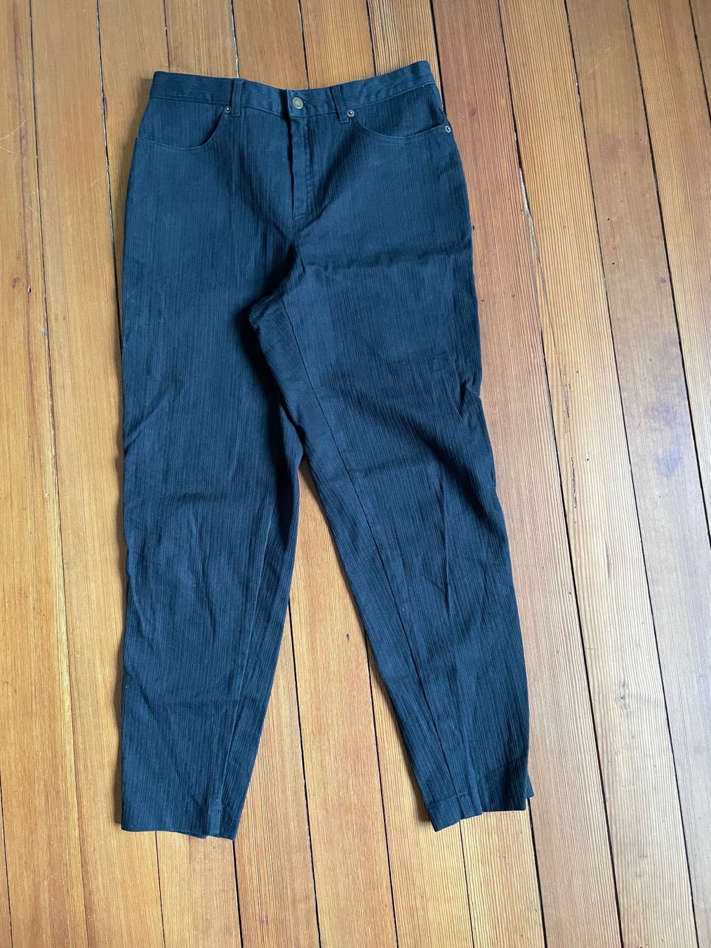 Pantaloni: Black stretchy textured pants – Usato da Zürich venduto da lulu_c 3