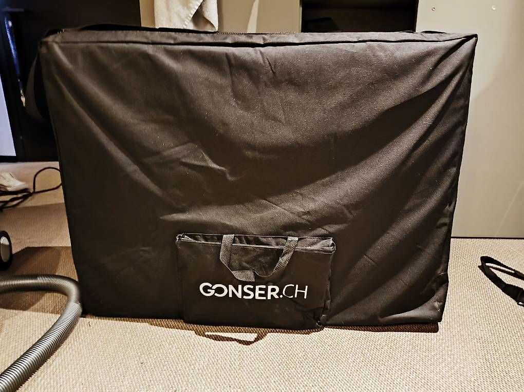 Fauteuils de soin: Massagetisch  klappbar | mit Tasche ! GRATIS – D'occasion à Horn par kol_7bll