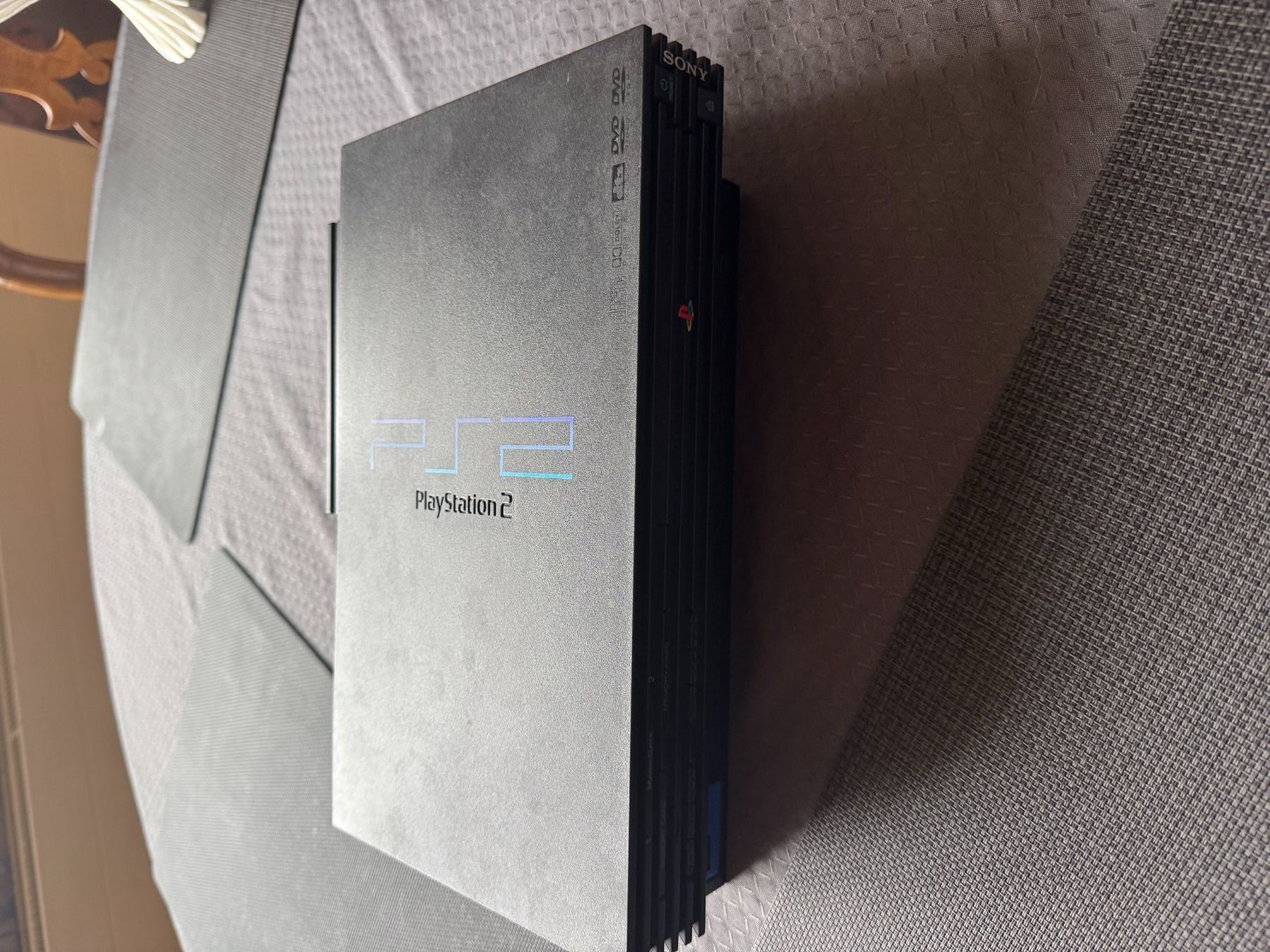 Sony Console: PS2 Fat + Network Adapter + volant Ferrari Thrustmaster – Usato da L'Orient venduto da dav_8slp 1