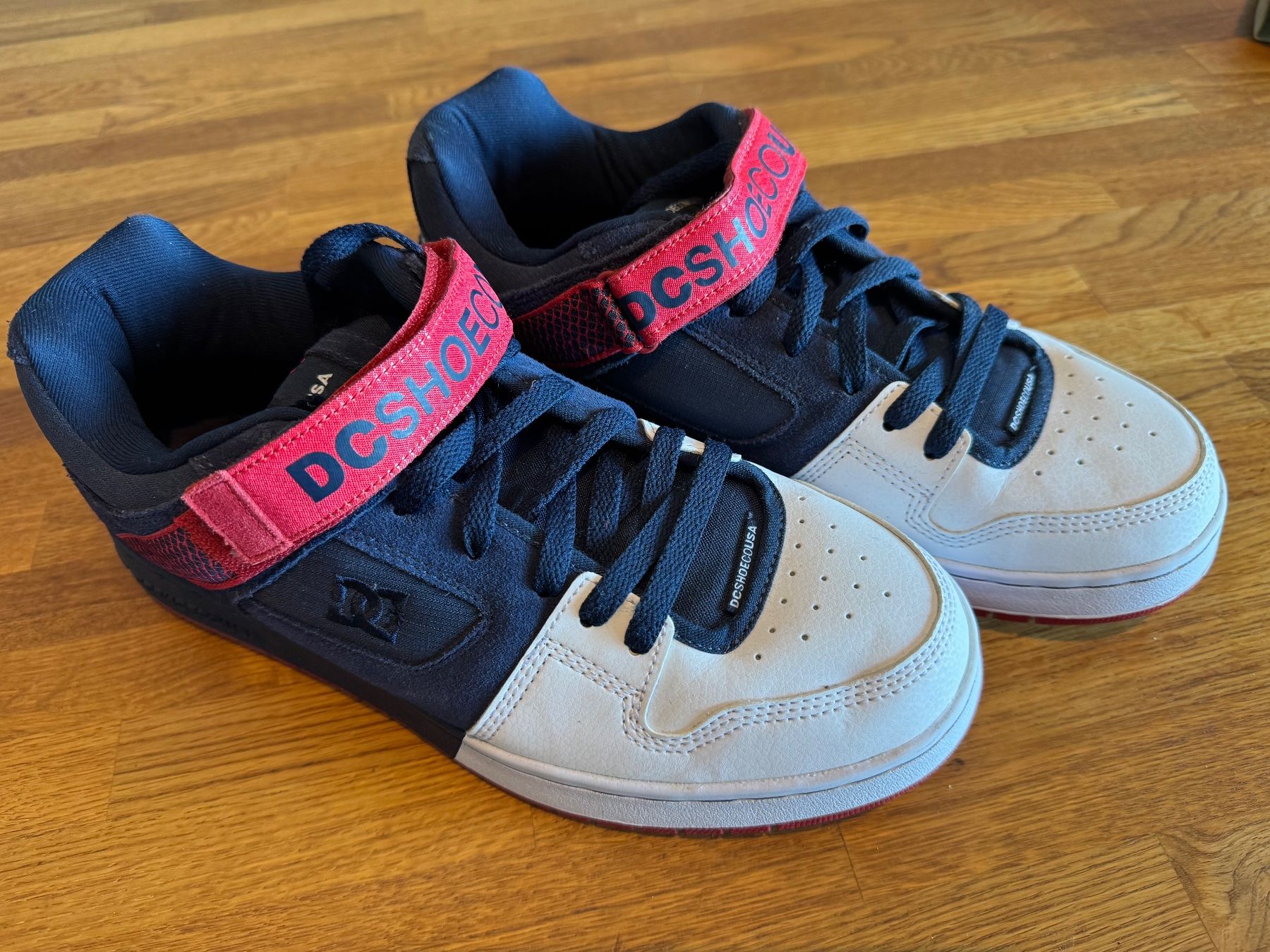 DC shoes Chaussures hommes: DC SHOES 43 – Neuf (Voir description) à Corcelles-Concise par zulu03