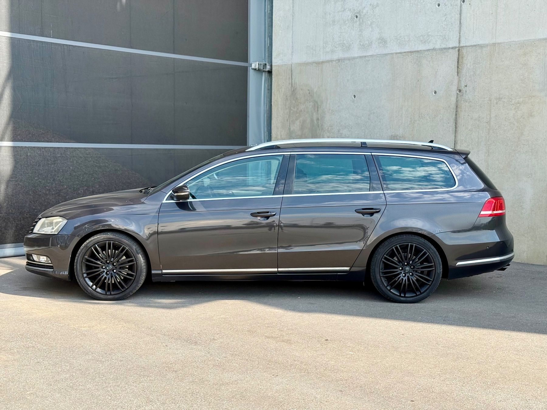 VW Automobili: VW Passat 2.0 TDI 4-Motion Highline – Usato da Luzern venduto da Off-Road-01 3