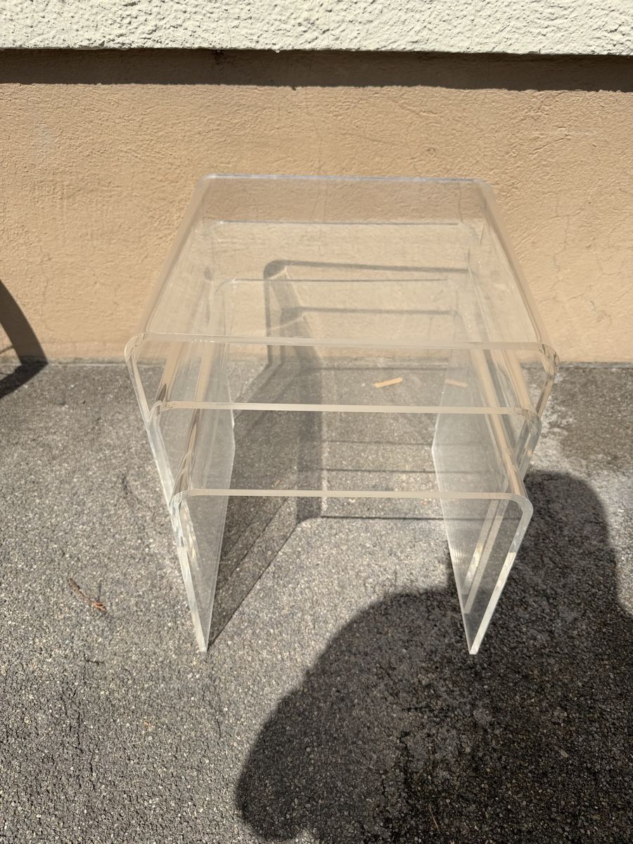 Tables: Acryl Tische 3er Set – D'occasion à dietikon par fernando011 2