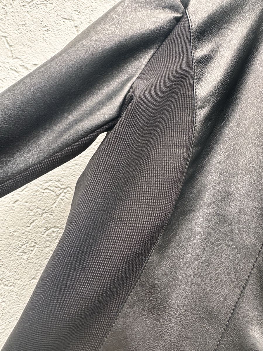 Only Giacche: ONLY Kunstleder Jacke Gr. 40/L schwarz – Usato da Jona venduto da ConnyMeier8645 1