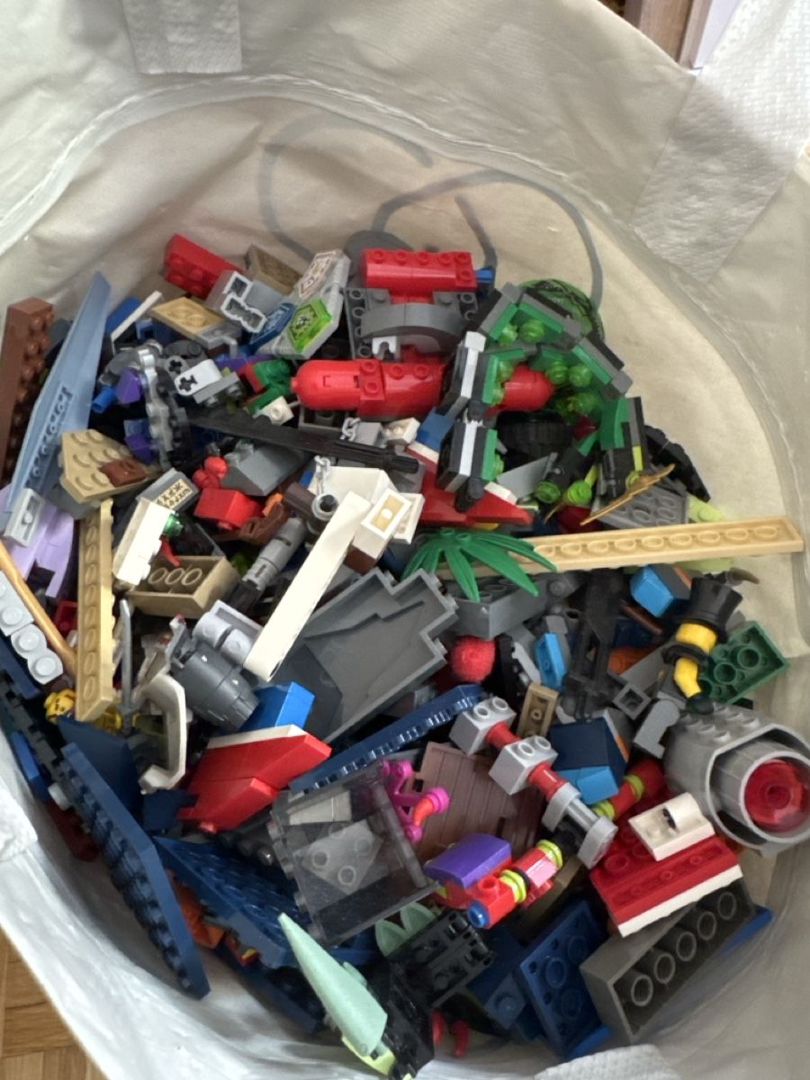 Lego Kit di costruzioni: Lego en vrac 3kg konvolut – Usato da Nyon venduto da piv_5qhc