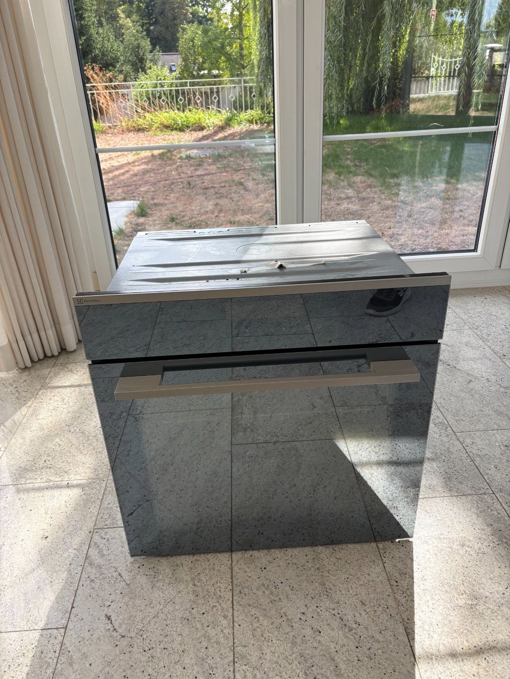 Electrolux Forni: Electrolux EB6GL40CN Einbau Backofen – Usato da Bottmingen venduto da Megyo
