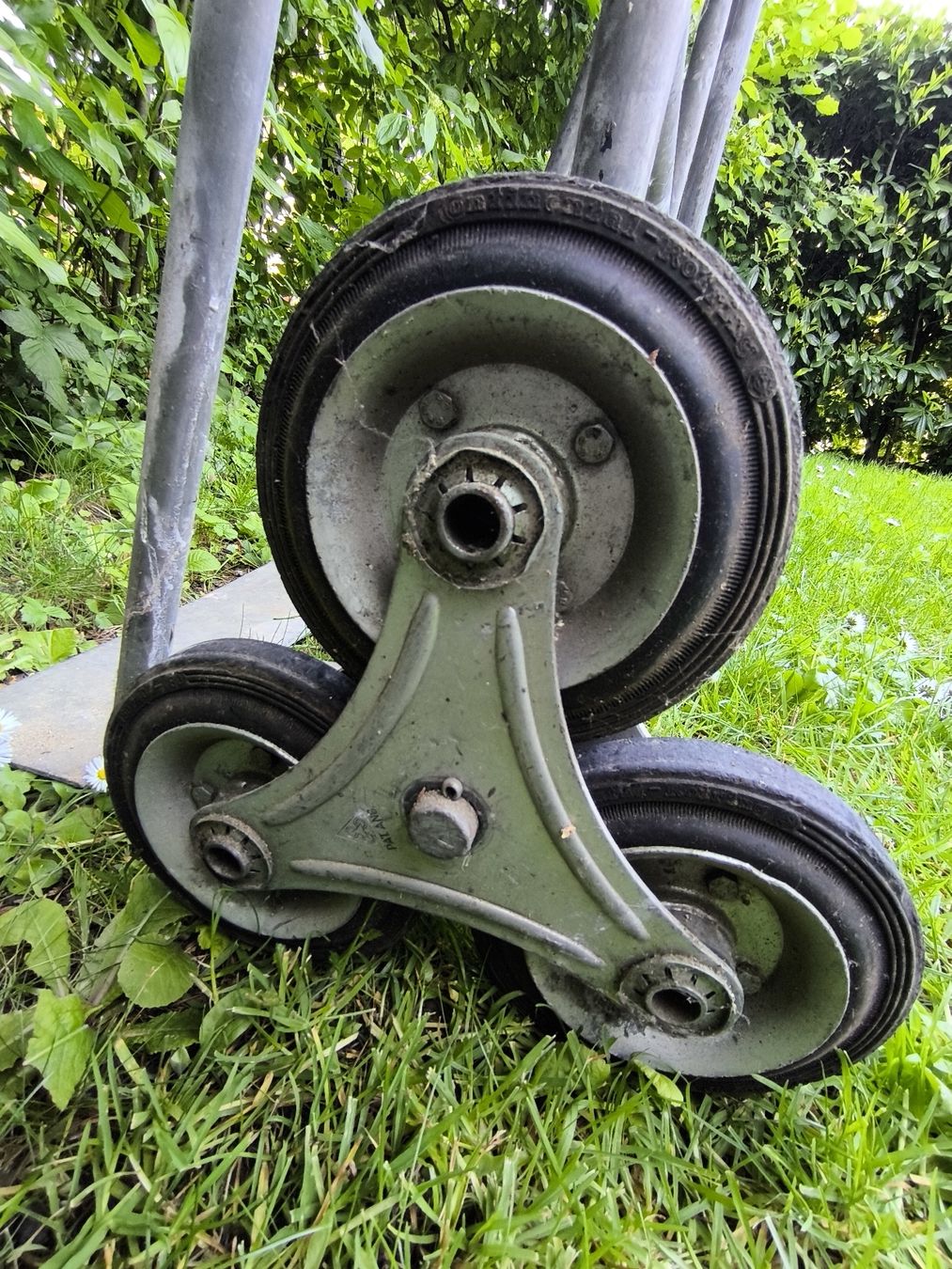 Carriole: Treppensackkarre Treppenrolle Fred Frieden Schweiz – Usato da Lausen venduto da Chaldrian 6