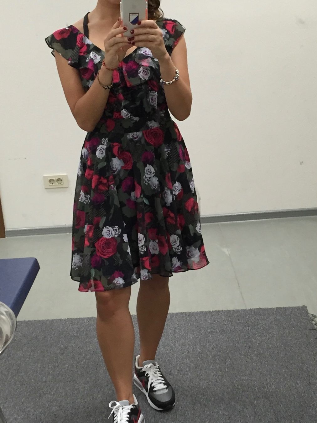 Guess Vestiti: Kleid Guess, Gr. S – Usato da Zürich venduto da parmiggiano 6