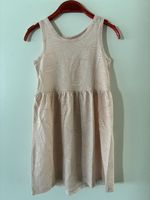 Schönes Kleid Gr. 110/116, Neu