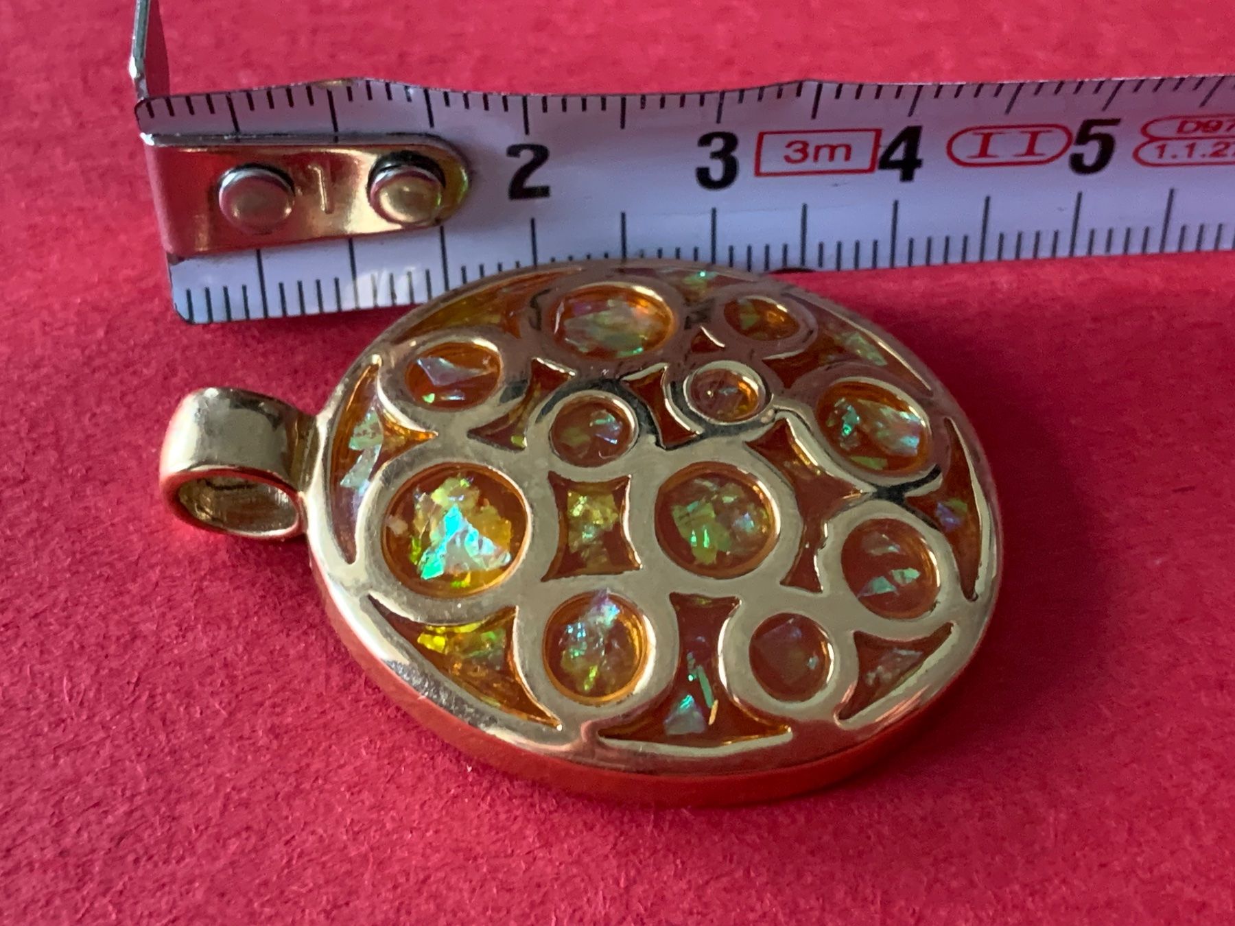 Pendentifs: Anhänger Regenbogen-Waben OVAL – D'occasion à Dittingen par Bellevista 3