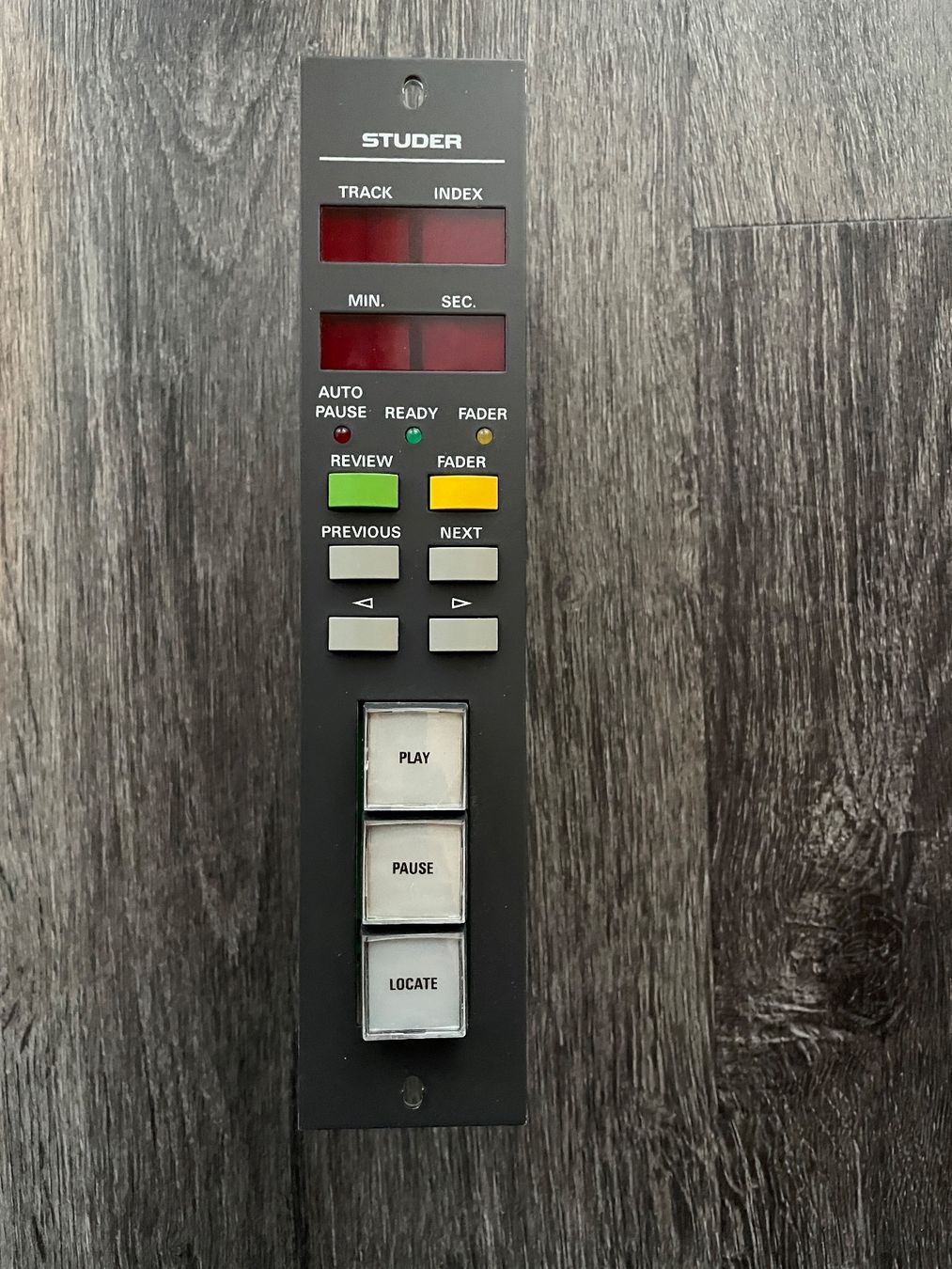 Revox Componenti elettronici: Studer Revox CD Controller 1.630.910.81/ NOS – Nuovo (secondo la descrizione) da La Plaine venduto da sil4555