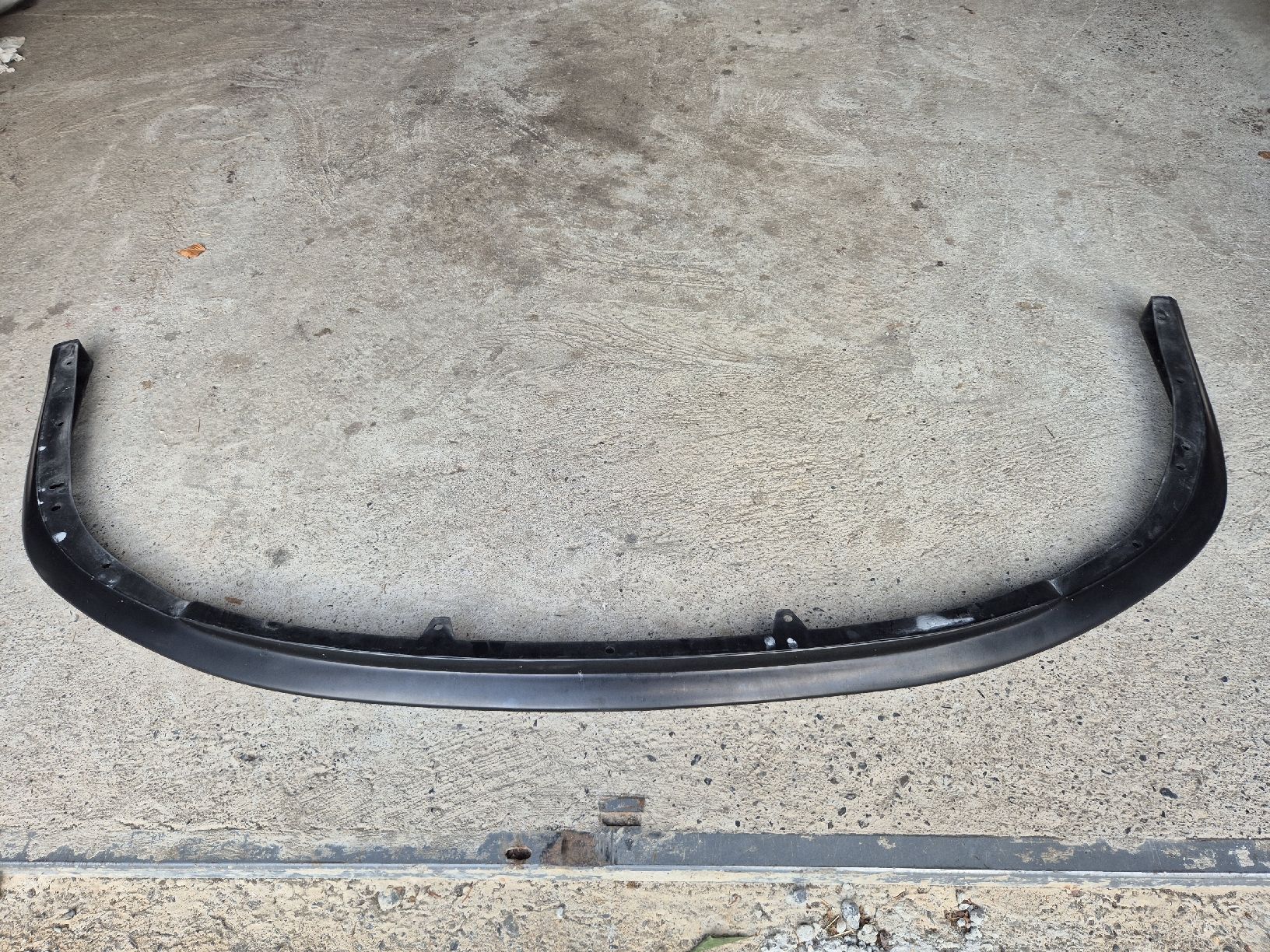 Subaru Tutti pezzi di ricambio auto: Frontspoilerlippe Subaru Impreza WRX STI  – Usato da Wolfenschiessen venduto da Kriss9 1