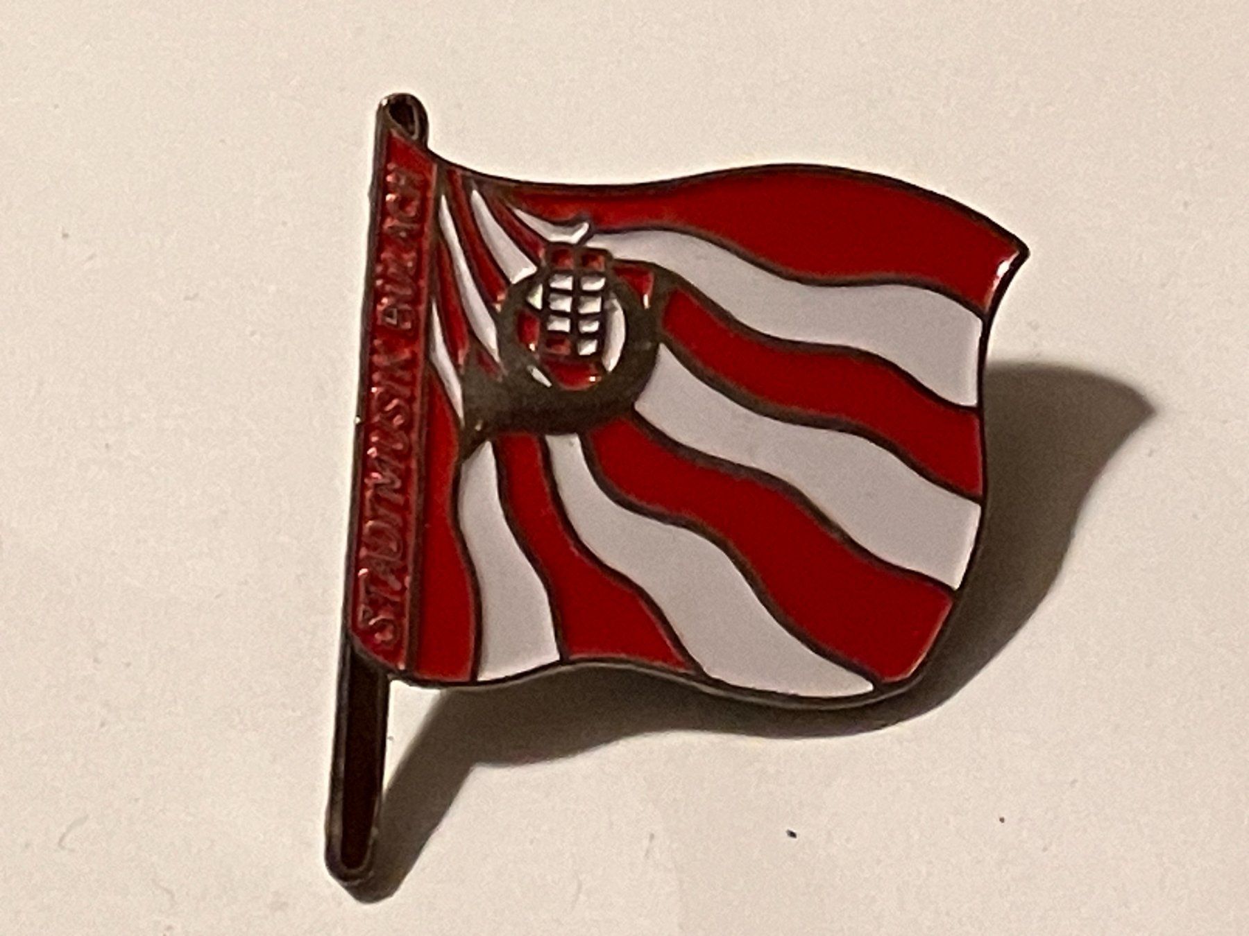 Placchette & Badge: 1 Pin Stadtmusik Bülach – Usato da Basel venduto da djwwpp