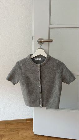 Zara Top grey button detail size S