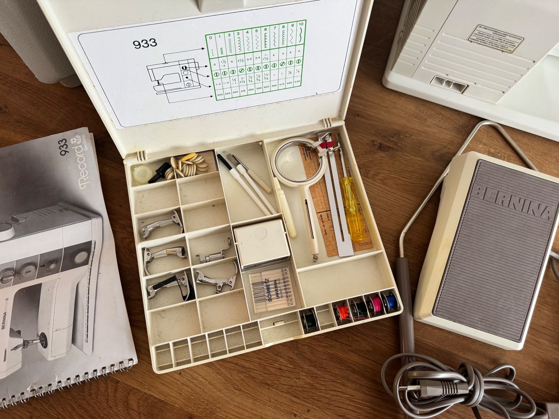 Bernina Nähmaschinen: Nähmaschine Bernina record 933 electronic – Gebraucht aus Frauenfeld von lind11 6