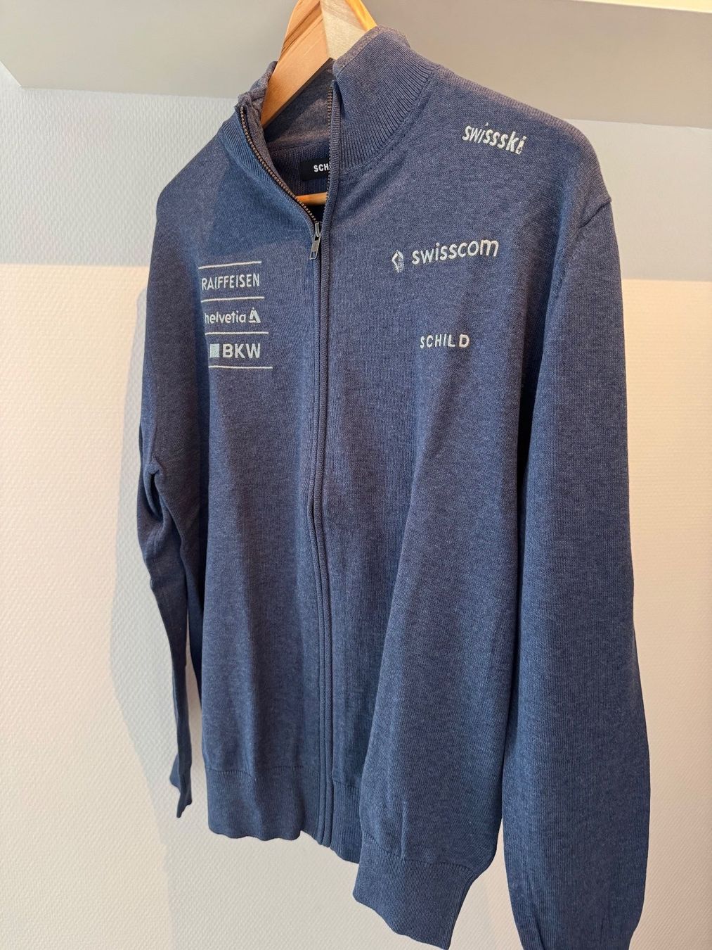 Maglioni & Felpe: Swiss Ski Pullover – Nuovo (secondo la descrizione) da Zürich venduto da maj_x5cp 1